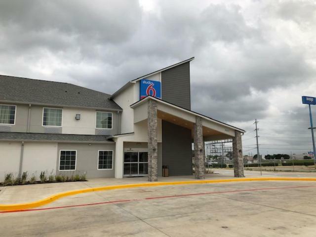 Studio 6 Lake Charles Bagian luar foto