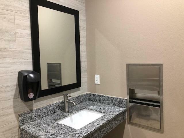 Studio 6 Lake Charles Bagian luar foto
