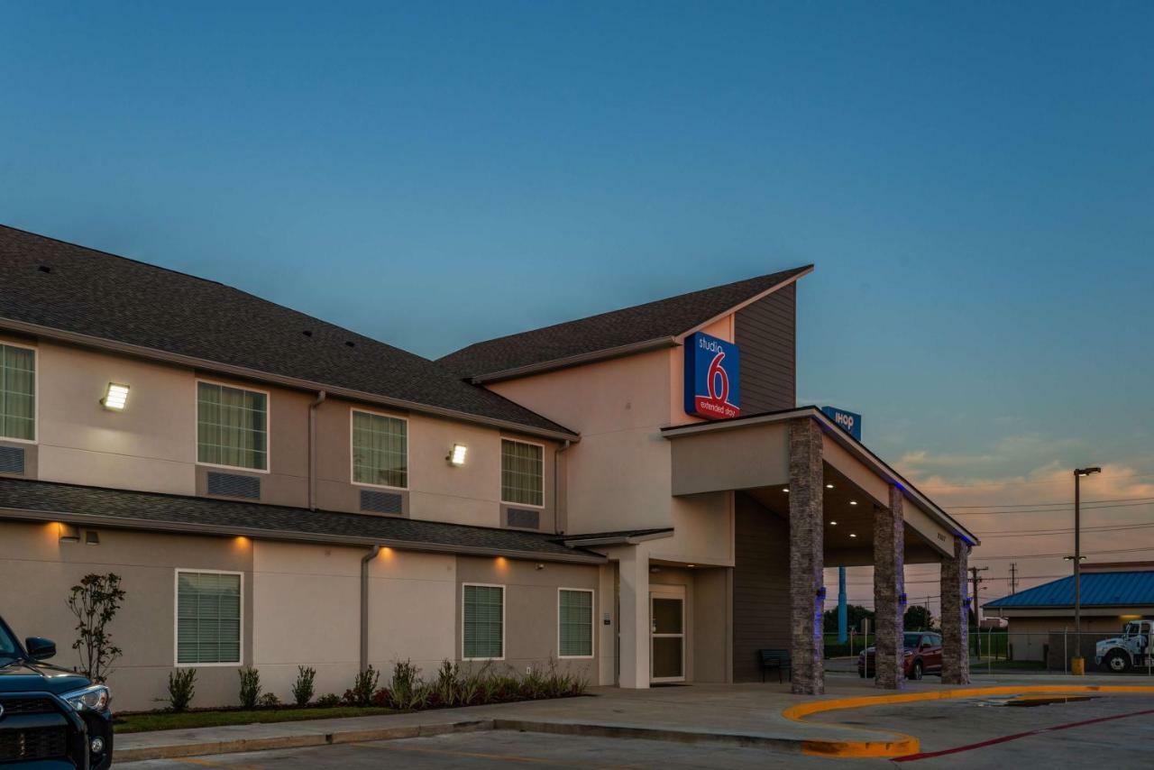 Studio 6 Lake Charles Bagian luar foto